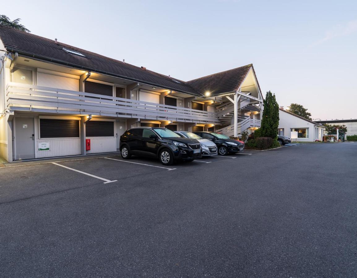 Campanile Montesson - Le Vesinet Hotel Exterior foto