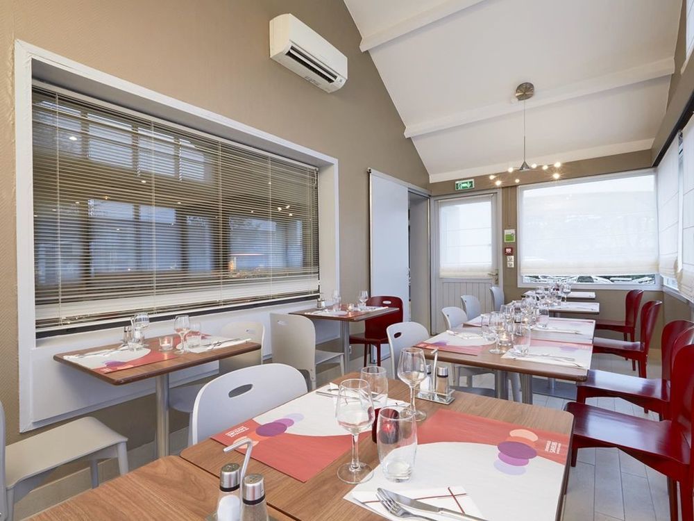 Campanile Montesson - Le Vesinet Hotel Restaurante foto