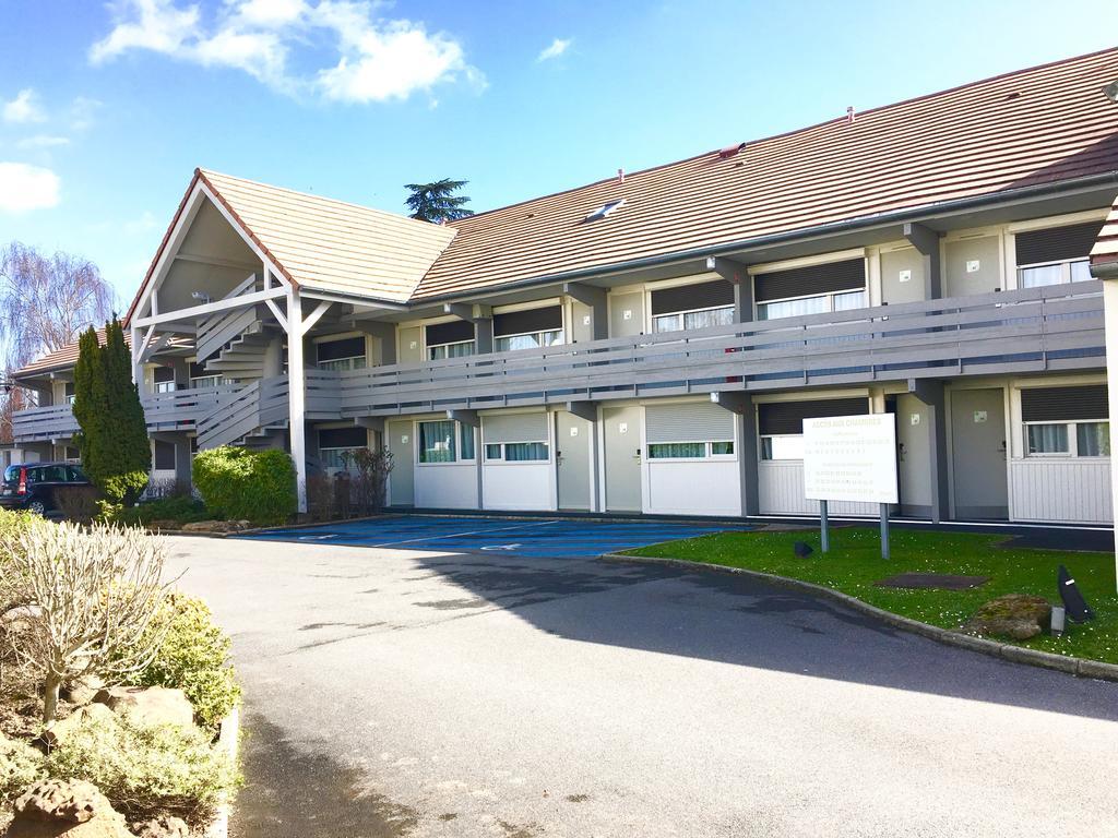 Campanile Montesson - Le Vesinet Hotel Exterior foto